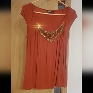 Women's Top